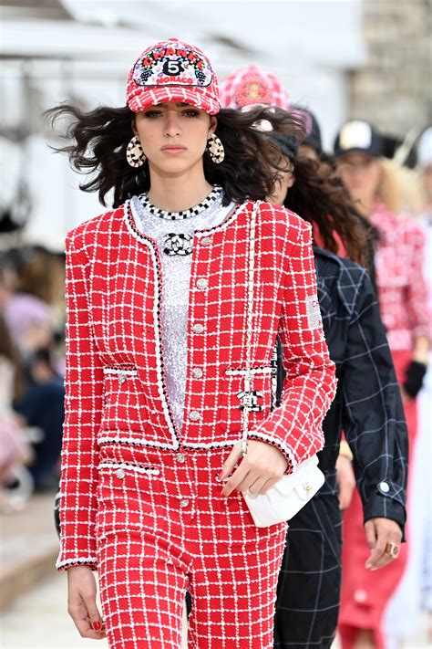 chanel cruise 2022 accessories|Chanel Cruise 2022.